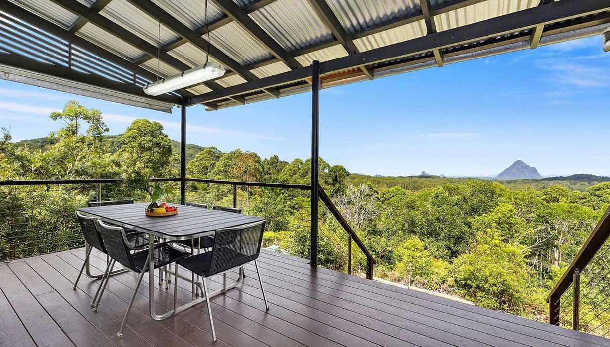 Architecturally designed acreage home by Tremul Constructions Torquay